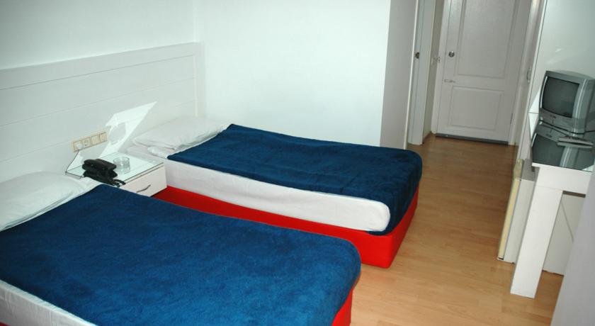 Отель Kristal 3*